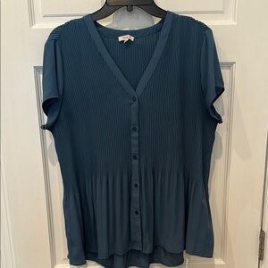 Pleione Green Buttoned Peplum Blouse